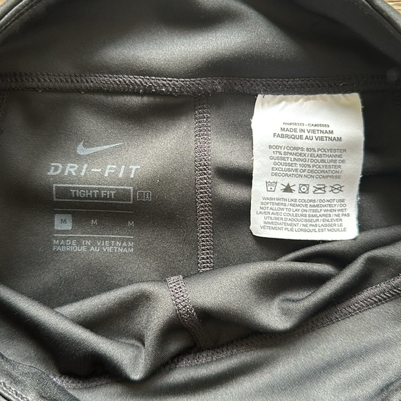 Nike Youth Dri-Fit leggings in black, grey and white - Picture 2 of 4